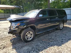 Chevrolet Suburban 5.3L 8 2016