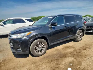 Toyota Highlander 3.5L 6 2019