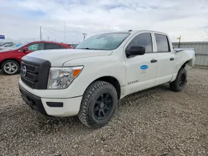 Nissan Titan 5.6L 8 2021