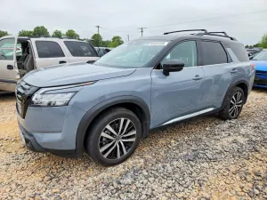 Nissan Pathfinder 3.5L 6 2023