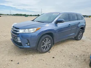 Toyota Highlander 3.5L 6 2018