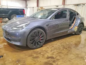 Tesla Model 3 2022