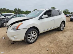 Nissan Rogue 2.5L 4 2012