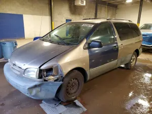 Toyota Sienna 3.0L 6 1999