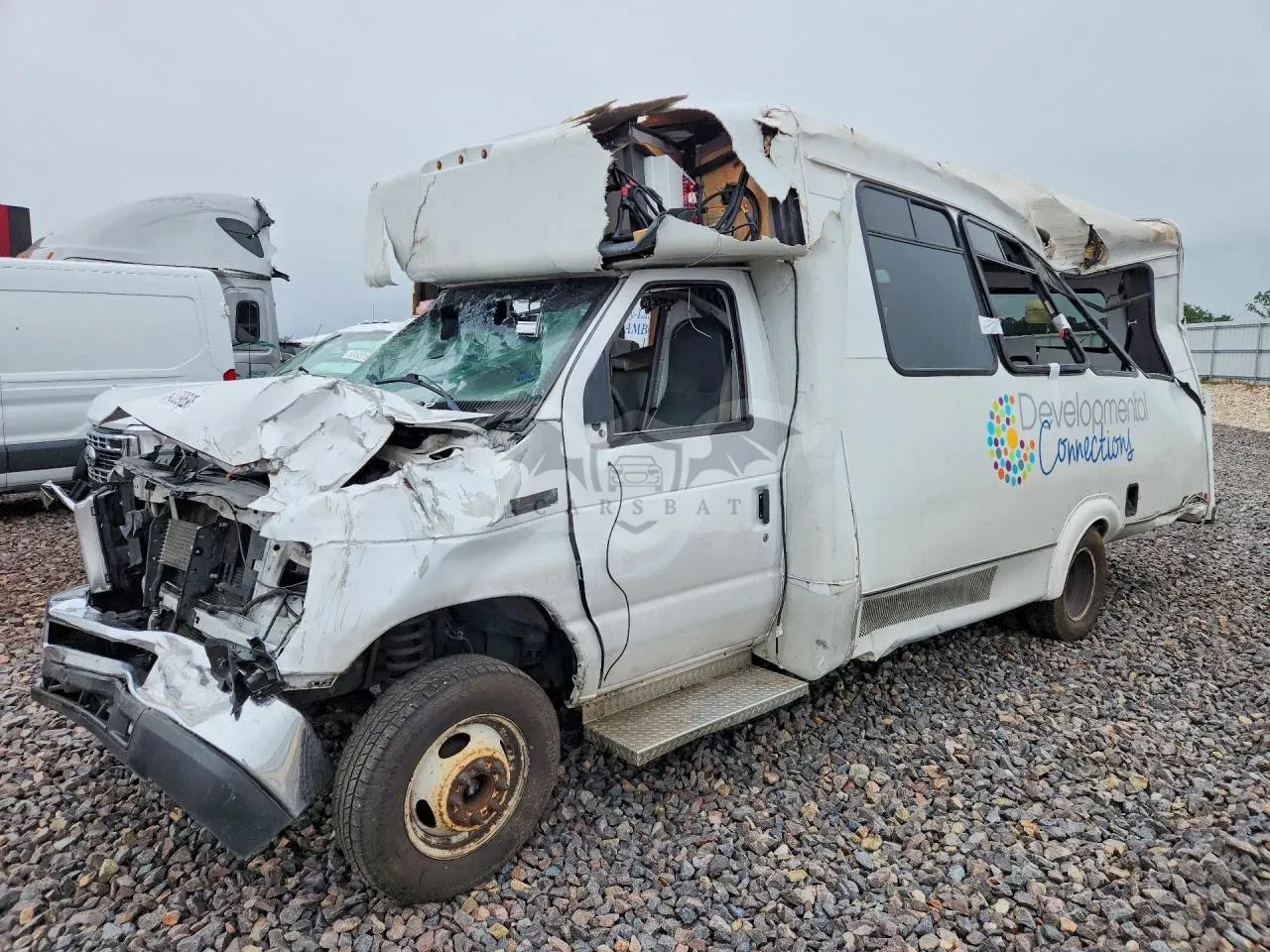 Ford Econoline 6.8L 10 2019