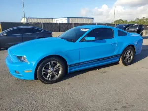 Ford Mustang 3.7L 6 2014
