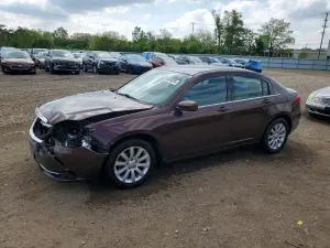 Chrysler 200 2.4L 4 2013