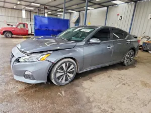 Nissan Altima 2.5L 4 2021