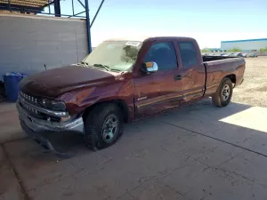Chevrolet Silverado 1500 4.8L 8 2002