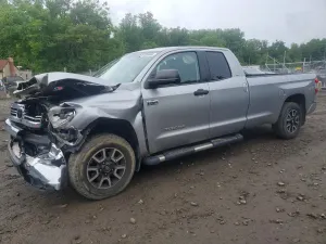 Toyota Tundra 5.7L 8 2016