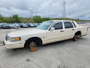 Lincoln Town Car 4.6L 8 1997
