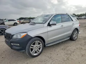 Mercedes-Benz ML 3.5L 6 2015