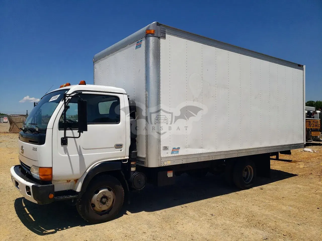 UD Trucks UD series 4.6L 4 2002
