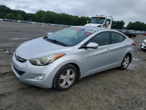 Hyundai Elantra 1.8L 4 2013