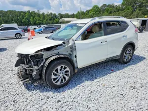 Nissan Rogue 2.5L 4 2015