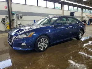 Nissan Altima 2.5L 4 2021