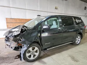 Toyota Sienna 3.5L 6 2019