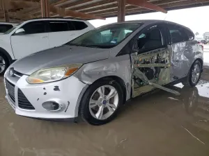 Ford Focus 2.0L 4 2013