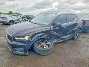 Volvo XC40 2.0L 4 2019
