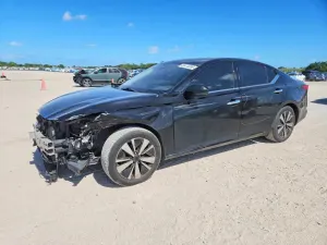 Nissan Altima 2.5L 4 2020