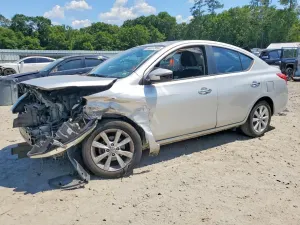 Nissan Versa 1.6L 4 2015