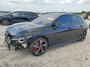 Volkswagen Golf 2.0L 4 2024