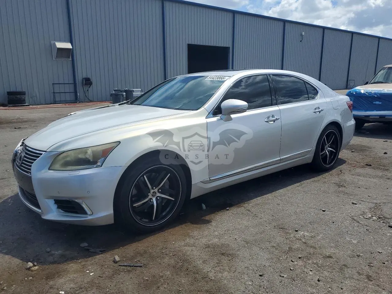 Lexus LS 4.6L 8 2013