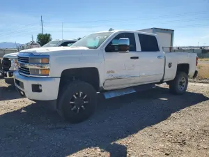 Chevrolet Silverado 1500 6.6L 8 2015