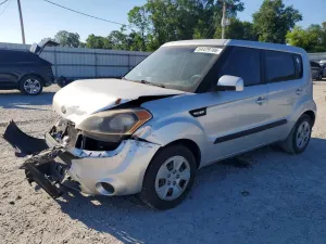 Kia Soul 1.6L 4 2013
