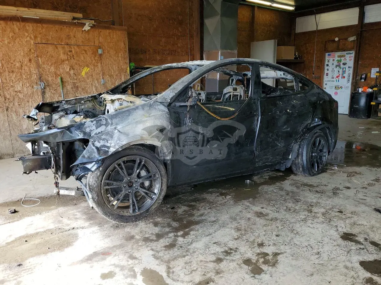 Tesla Model Y 2024