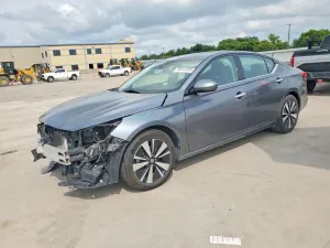 Nissan Altima 2.5L 4 2019