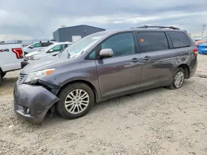Toyota Sienna 3.5L 6 2013