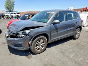 Volkswagen Tiguan 2.0L 4 2012