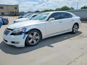 Lexus LS 4.6L 8 2012