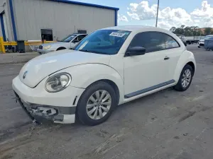 Volkswagen Beetle 2.5L 5 2014