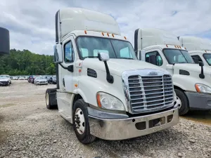 Freightliner Cascadia 12.8L 6 2016