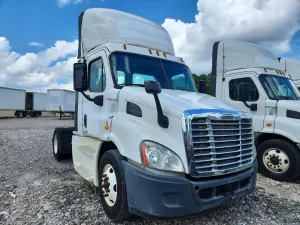 Freightliner Cascadia 12.8L 6 2016