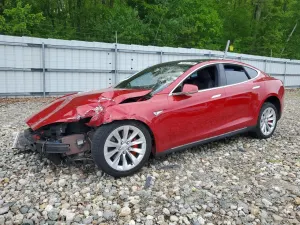 Tesla Model S 2015