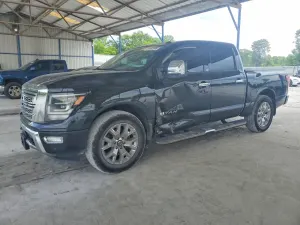 Nissan Titan 5.6L 8 2021