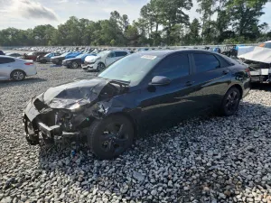Hyundai Elantra 2.0L 4 2022