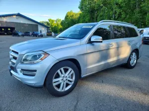 Mercedes-Benz GL 4.6L 8 2013