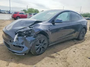 Tesla Model Y 2025