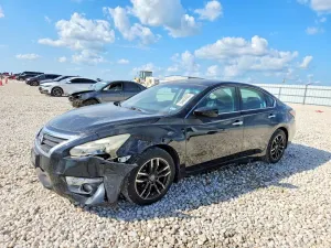 Nissan Altima 2.5L 4 2015