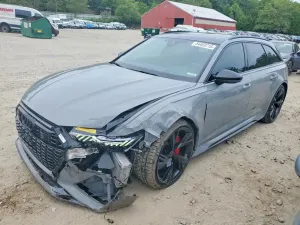 Audi RS6 4.0L 8 2022