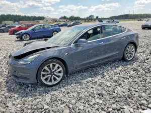 Tesla Model 3 2018