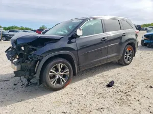Toyota Highlander 3.5L 6 2016