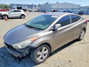 Hyundai Elantra 1.8L 4 2013