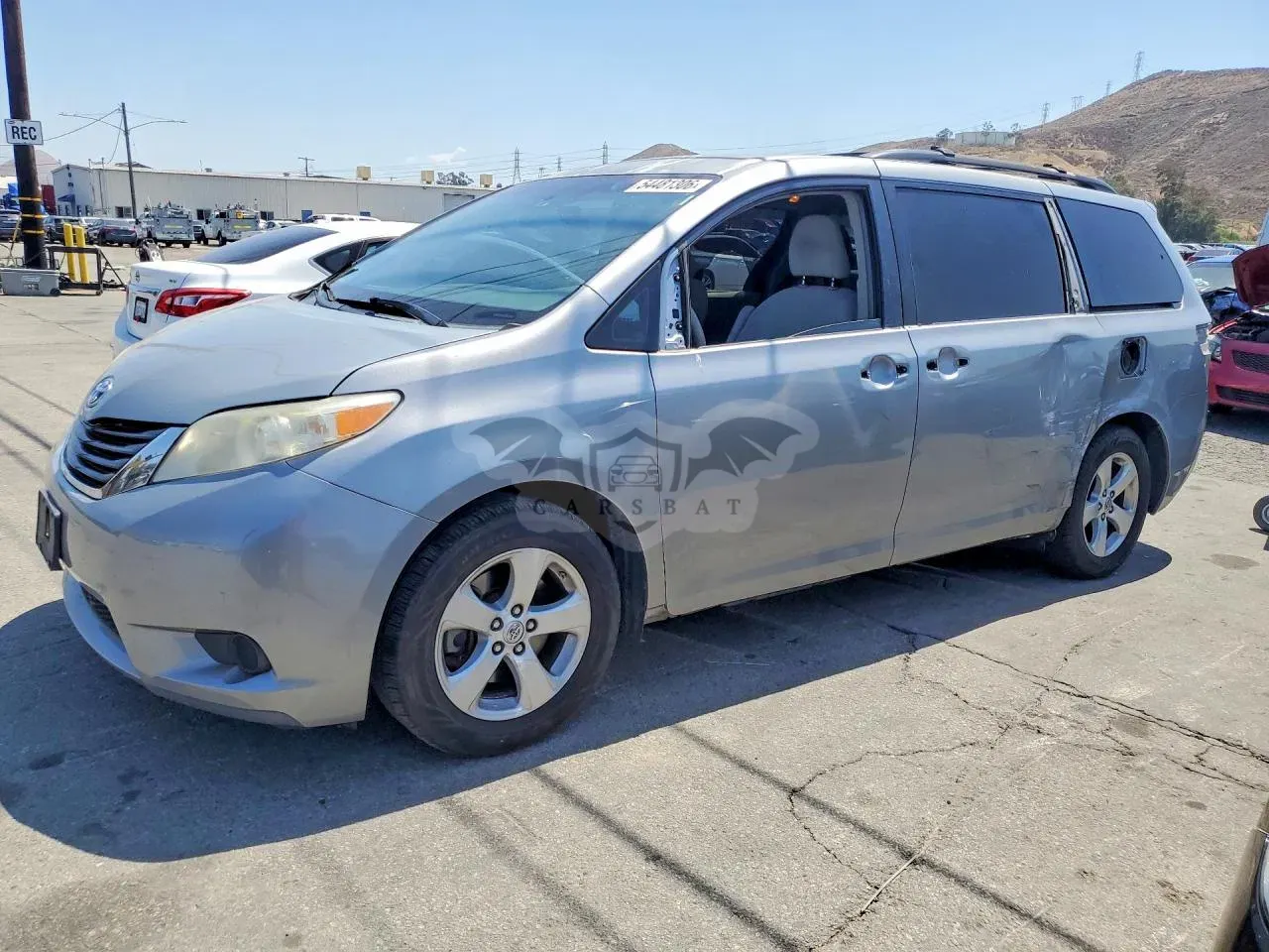 Toyota Sienna 3.5L 6 2013