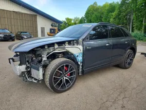 Audi Q8 3.0L 6 2021