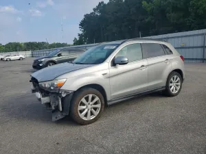 Mitsubishi Outlander 2.4L 4 2015